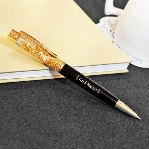 Personalized Pen and Keychain Set in Black and Gold