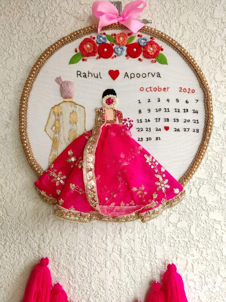 Bride &amp; Groom Wedding Calendar Customized Handmade Embroidery Hoop with Tassels